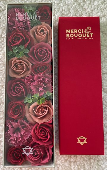 Dlhý box - vintage ruža